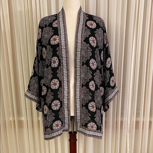 Max Studio Jackets & Blazers - Max Studio Black Pink and White Patterned Kimono Jacket